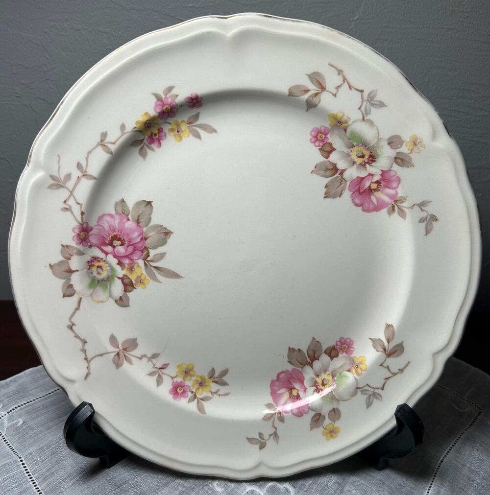 Knowles Blossomtime W-20490E-1 dinner plate